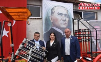 Gerze ilçesinde çiftçilere sera ve tarım ekipmanı desteği verildi