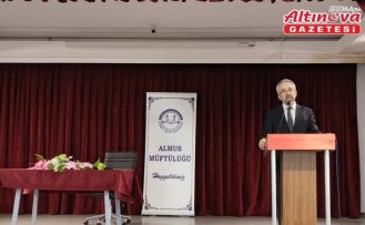 Almus Müftülüğü konferans düzenledi