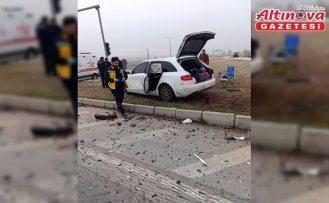 Çorum'da iki otomobilin çarpıştığı kazada 5 kişi yaralandı