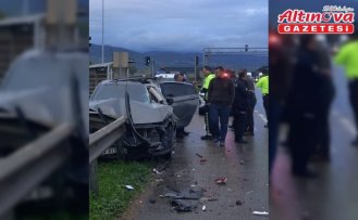Samsun'da otomobil ile kamyonetin çarpışması sonucu 3 kişi yaralandı