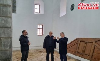 Niksar Kaymakamı Perçi, Ulu Cami'deki çalışmaları inceledi