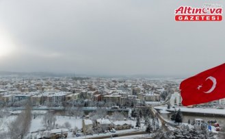 Taşköprü beyaz örtüyle kaplandı