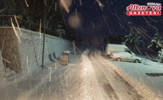 Ladik Belediyesinin karla mücadele çalışmaları sürüyor