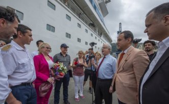 5 yılın ardından ilk kruvaziyer gemi 320 yolcusu ile Trabzon'a geldi