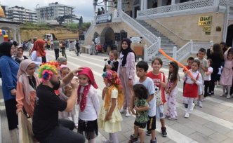 Espiye'de yaz Kur'an kurslarında eğitim gören öğrenciler çocuk şenliğinde buluştu