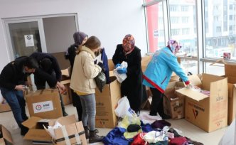 Samsun'dan deprem bölgesine yardımların yanı sıra yürek ısıtan mesajlar gitti