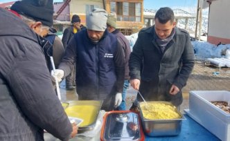 Vezirköprü'de pansiyonlu okullardan deprem bölgesine yemek yardımı