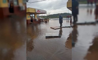 Artvin'in Hopa ilçesinde sağanak hasara yol açtı