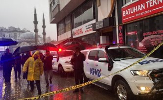 Rize toprak kayması sonucu 1 kişi öldü, 4 kişi yaralandı