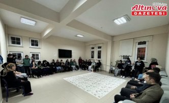 Bayat Kaymakamı Yüce öğrencilerle iftar yaptı