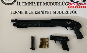 Terme'de 2 adet ruhsatsız tabanca ele geçirildi