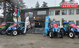 Tosya’da çitçilere traktör desteği verildi