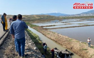 Çorum'da sulama kanalına düşen otomobildeki karı koca ile 2 aylık bebek yaralandı