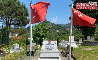 Espiye'de hafızlık öğrencilerinden şehit mezarına ziyaret