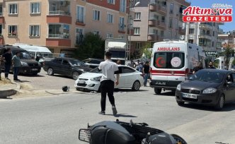 Sinop'ta otomobille motosikletin çarpıştığı kazada 2 kişi yaralandı