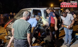 Tokat'ta pikaba çarpan minibüsün sürücüsü yaralandı