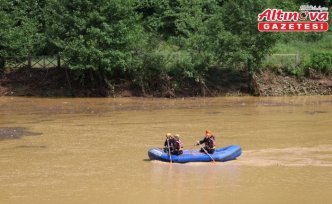 Trabzon'da etkili yağışın ardından kaybolan kişiyi arama çalışmaları devam ediyor