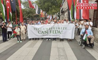 Trabzon'da Hazreti Muhammed'in karikatür çizimini yayımlayan dergiye tepki