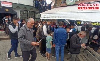 Yeşilyurt'ta bin kişiye aşure dağıtıldı