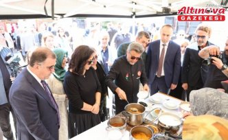 Bayburt'un lezzetleri gastronomi etkinliğinde tanıtıldı