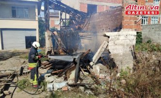 Çarşamba'da odunluk yangını