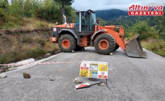 Kastamonu'da heyelan nedeniyle kapanan grup yolunun açılması için çalışma başlatıldı