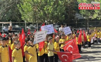 Salıpazarı'nda İlköğretim Haftası kutlandı