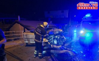 Tokat’ta elektrik direğine çarpan araçtaki 3 kişi yaralandı