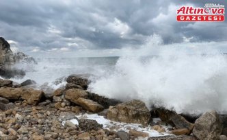 Bartın'da şiddetli rüzgar etkili oldu