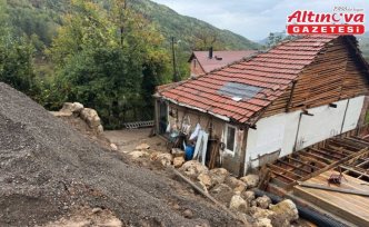 Bartın'da yağış heyelana neden oldu