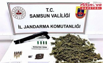 Samsun'da evinde 2,5 kilogram esrar ele geçirilen zanlı gözaltına alındı