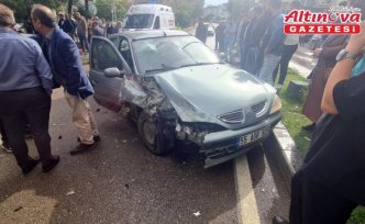 Samsun'da iki otomobilin çarpıştığı kazada 3 kişi yaralandı