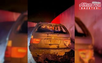 Sinop'ta seyir halindeyken yanan otomobil kullanılamaz hale geldi