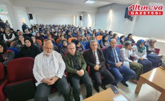 Suluova’da “Hz. Peygamber, Aile ve Namaz” konulu konferans düzenledi