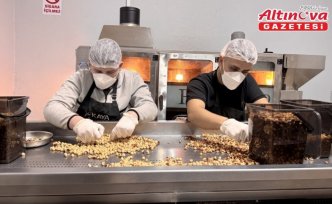 Mimarlığı bırakıp çocukluğunu geçirdiği dede mirası fındık dükkanını modern tesise dönüştürdü