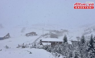Ordu'nun ilçelerindeki yüksek kesimlere kar yağdı