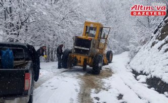 Almus'ta kar yağışı etkili oldu