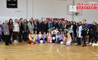 Artvin'de özel eğitim öğrencileri kardeş okul buluşmasında bir araya geldi