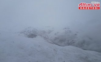 Bayburt'ta soğuk hava ve sis etkili oldu