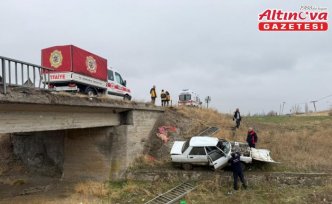 Çorum'da köprüden düşen otomobilin sürücüsü yaralandı