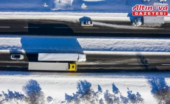 Gerede-Karabük yolunda kalan tır ve kamyonlar kaldırılıyor
