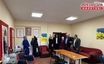 Hayrat'ta kuaförlük ve pastacılık kursu açıldı