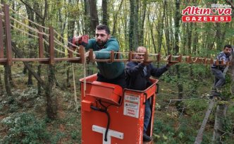 Ormanda sincaplar için köprü yaptılar