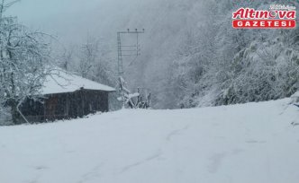 Salıpazarı ilçesi beyaz örtüyle kaplandı