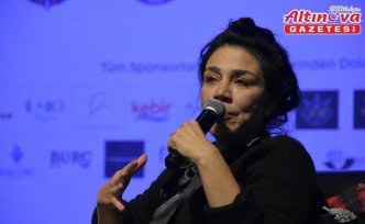 “Taşacak Bu Deniz“ dizisi oyuncuları Trabzon Film Festivali'nde seyircileriyle buluştu