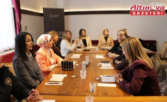 Türk kadınına seçme ve seçilme hakkının verilmesinin 91. yılı Amasya'da kutlandı