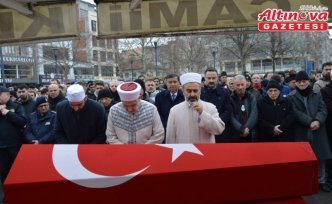 Emekli Uzman Çavuş Halil Mutlu'nun cenazesi askeri törenle defnedildi