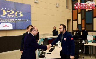 Karadeniz'de valiler ve protokol üyeleri, yeni yıla görev başında giren personeli ziyaret etti