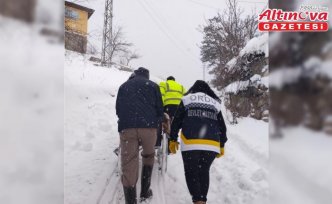 Ordu'da kar nedeniyle hastaneye gidemeyen hastanın yardımına ekipler koştu