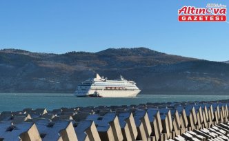 Rusya'dan Amasra'ya gelen yolcu gemisine rüzgar engeli